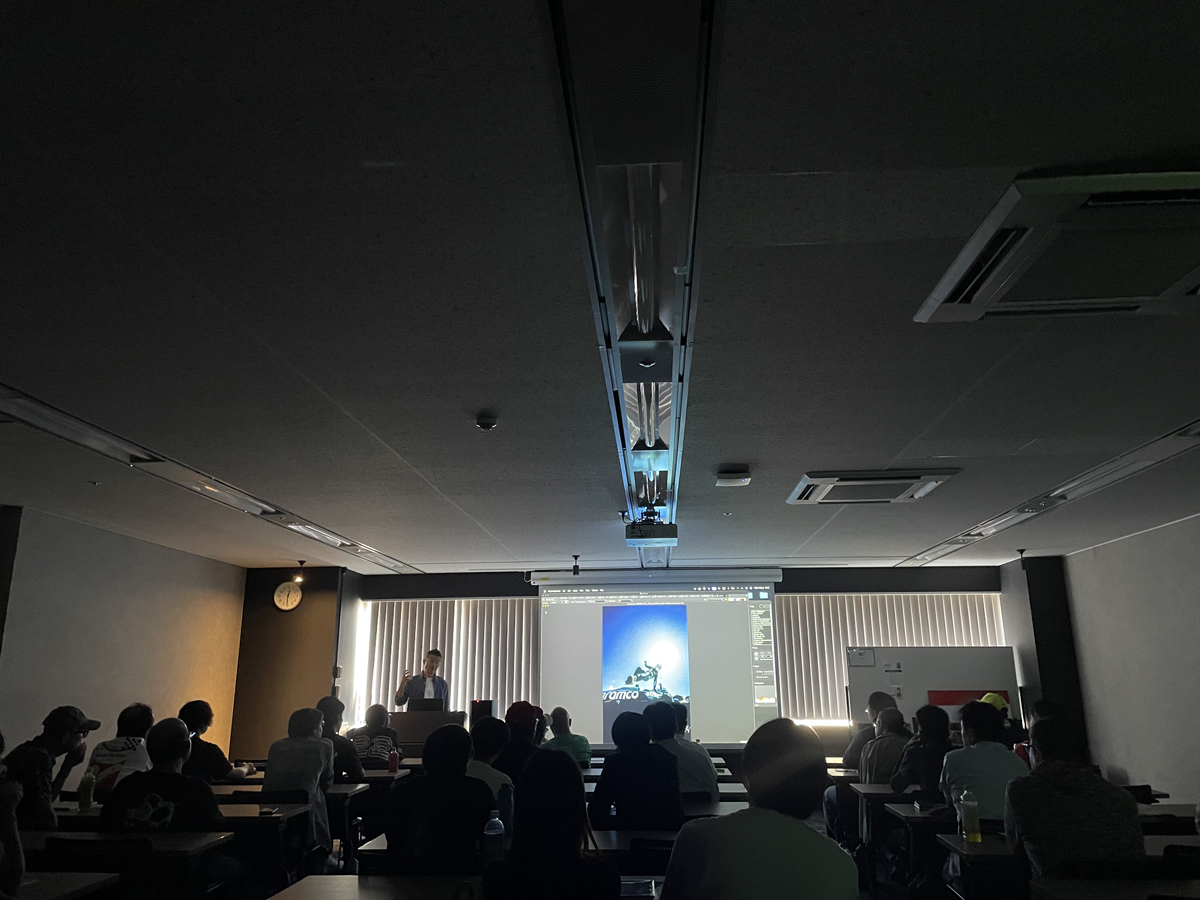 トークショー会場内の様子